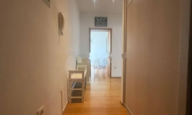 Недвижимость Трехкомнатная квартира, Опатия: 12