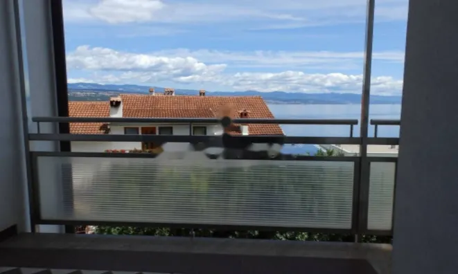 Недвижимость Трёхкомнатная квартира в центре: 12