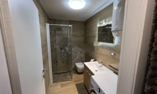 Недвижимость Двухкомнатная квартира в Центре: 5