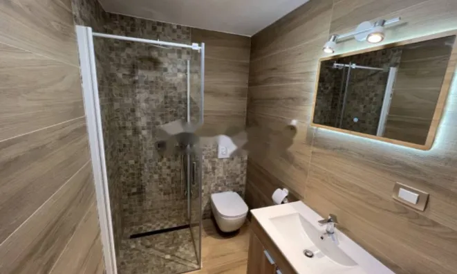 Недвижимость Двухкомнатная квартира в Центре: 6