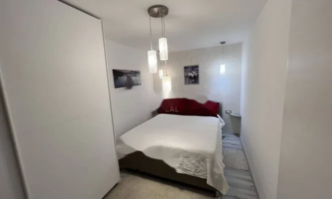 Недвижимость Двухкомнатная квартира в Центре: 7