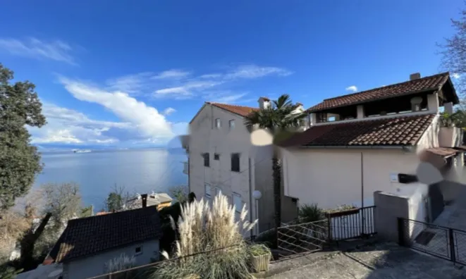 Недвижимость Двухкомнатная квартира в Центре: 10