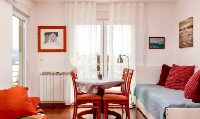 Недвижимость Двухкомнатная квартира, Опатия: 3