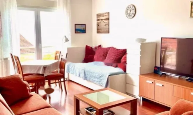 Недвижимость Двухкомнатная квартира, Опатия: 4