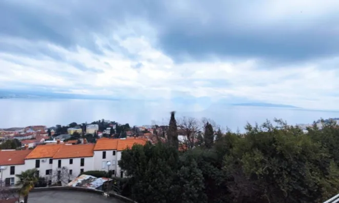 Недвижимость Трёхкомнатная квартира в центре: 4