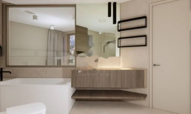 Недвижимость Четырехкомнатная квартира, Опатия: 6