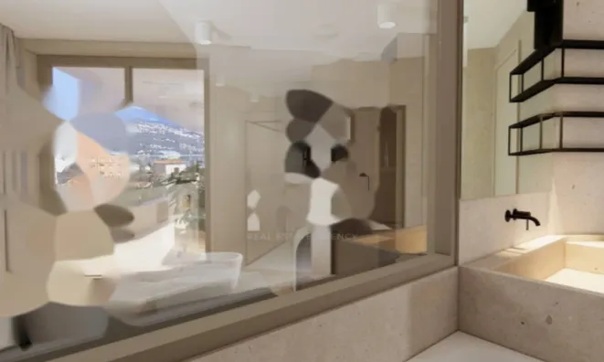 Недвижимость Четырехкомнатная квартира, Опатия: 7