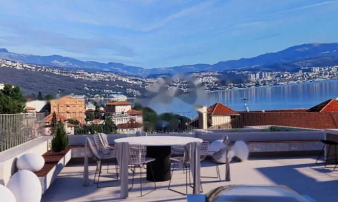 Недвижимость Четырехкомнатная квартира, Опатия: 17