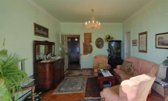 Недвижимость Четырехкомнатная квартира, Опатия: 3