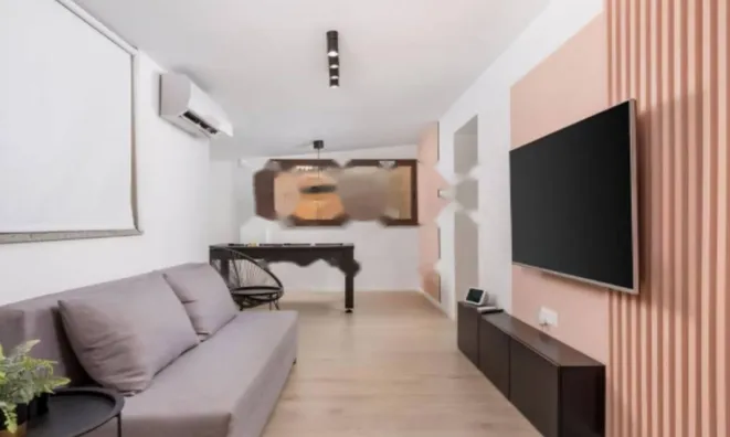 Недвижимость Трехкомнатная квартира в центре: 2