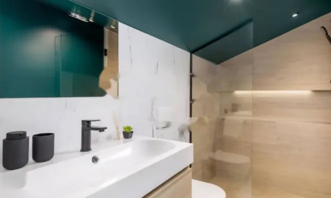 Недвижимость Трехкомнатная квартира в центре: 18