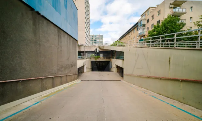 Недвижимость Коммерческое помещение Бежиград: 10