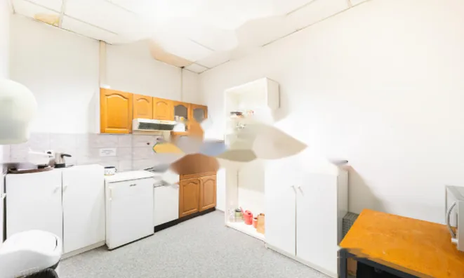 Недвижимость Торговое помещение в центре: 10