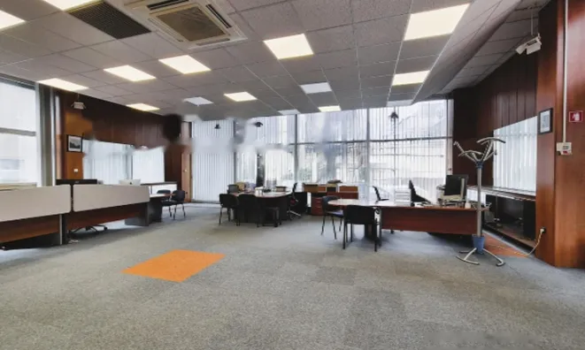 Недвижимость Коммерческий объект в центре: 3