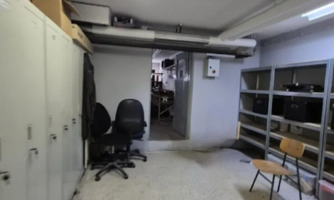 Недвижимость Коммерческий объект в центре: 9