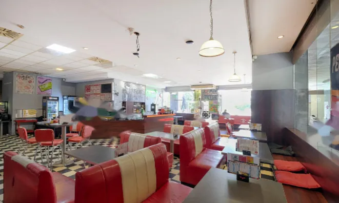 Недвижимость Коммерческое помещение в центре: 2