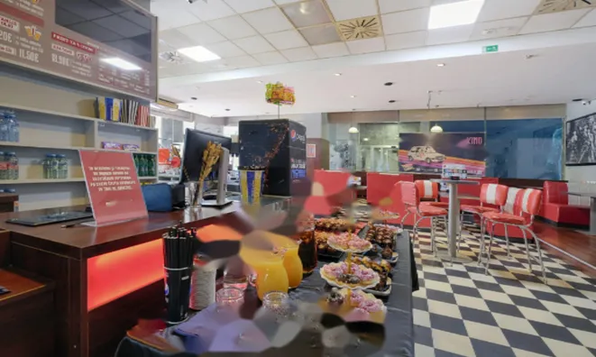 Недвижимость Коммерческое помещение в центре: 3