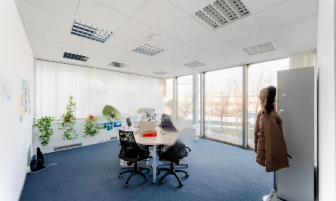 Недвижимость Коммерческое помещение : 4