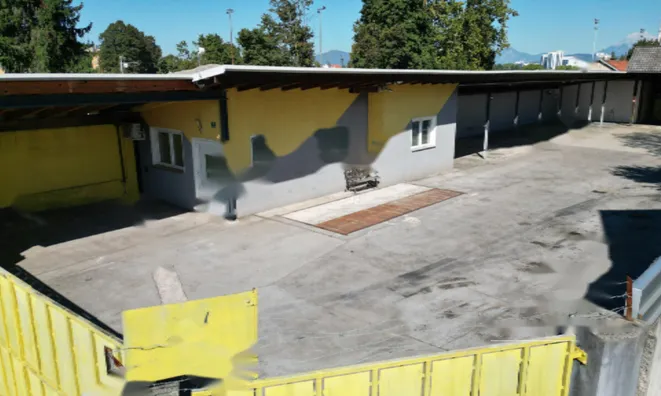 Недвижимость Коммерческое помещение Бежиград: 4