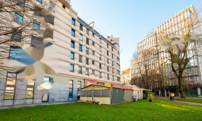 Недвижимость Коммерческое помещение в центре: 2