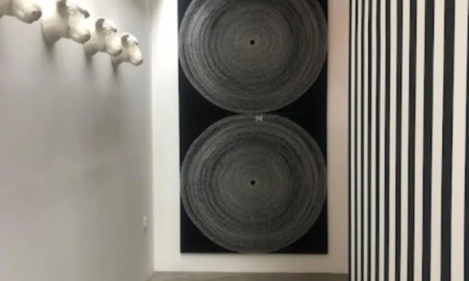 Недвижимость Офисное помещение с террасой: 3