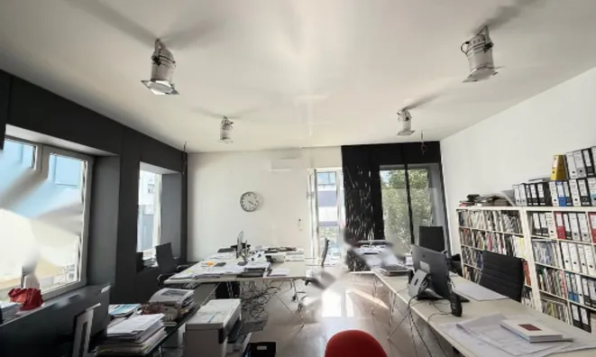 Недвижимость Офисное помещение с террасой: 5