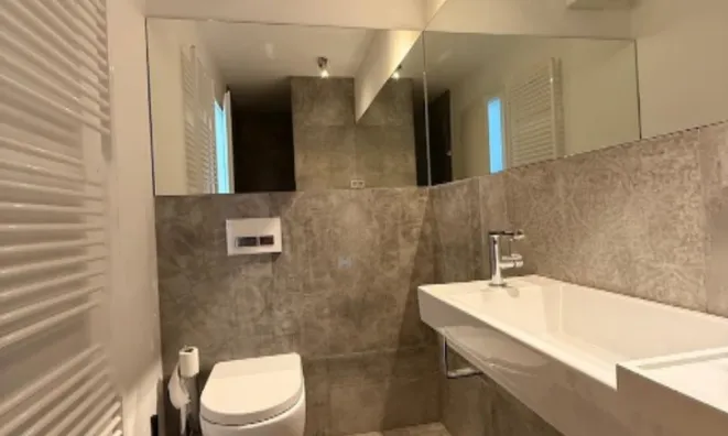 Недвижимость Офисное помещение с террасой: 9