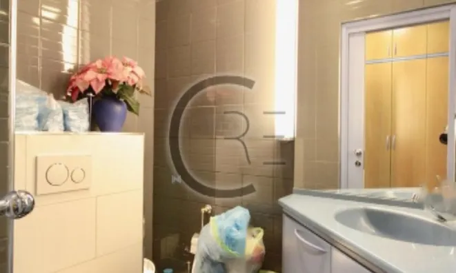 Недвижимость Офисное помещение Бежиградский двор: 14