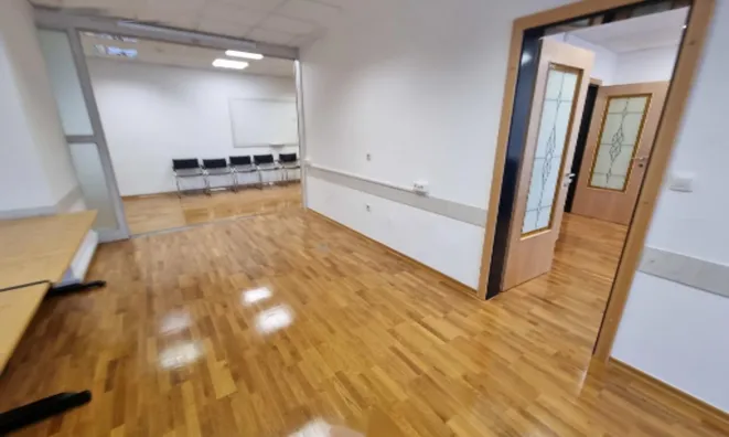 Недвижимость Офисное помещение ВТЦ Бежиград: 5