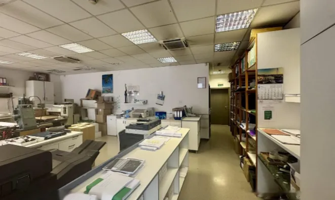 Недвижимость Коммерческое помещение Бежиград: 3