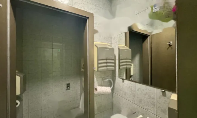 Недвижимость Коммерческое помещение Бежиград: 6