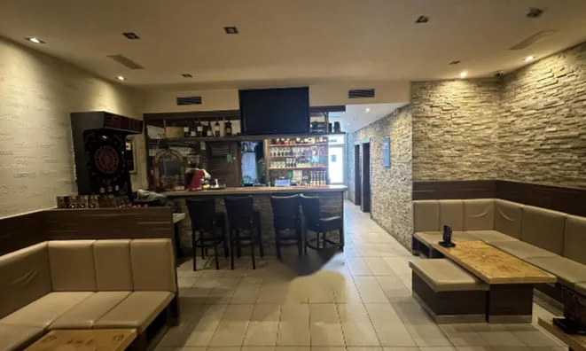 Недвижимость Коммерческое помещение Фужине: 1