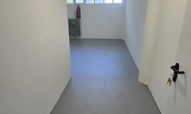 Недвижимость Офисное помещение Бежиград: 8