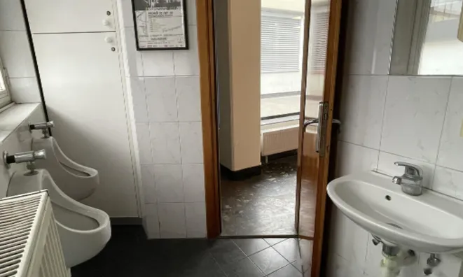 Недвижимость Офисное помещение Бежиград: 10