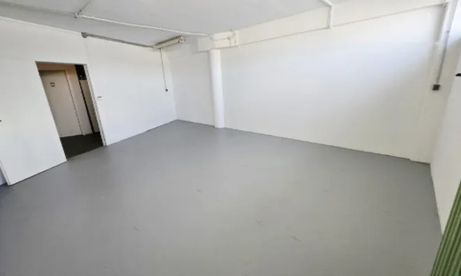 Недвижимость Офисное помещение Бежиград: 6