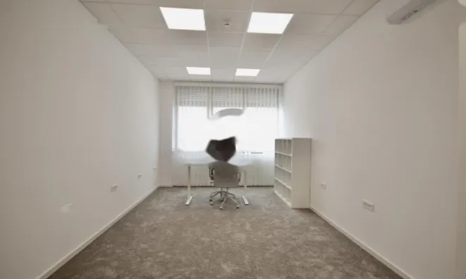 Недвижимость Офисное помещение Стегне: 1