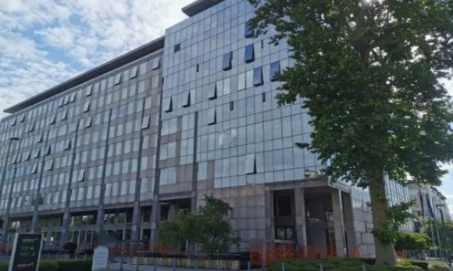 Недвижимость Офисное помещение с ресепшеном: 1