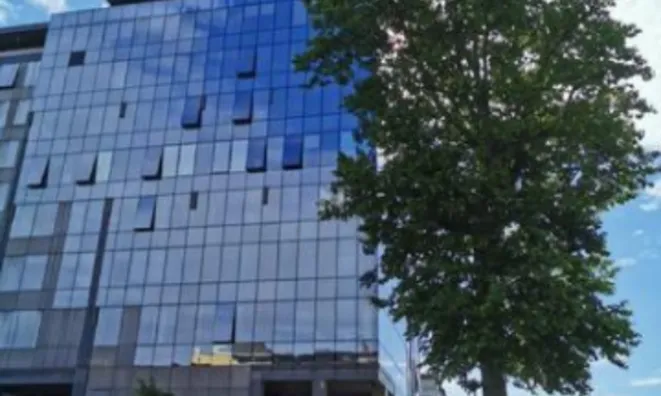 Недвижимость Офисное помещение с ресепшеном: 2