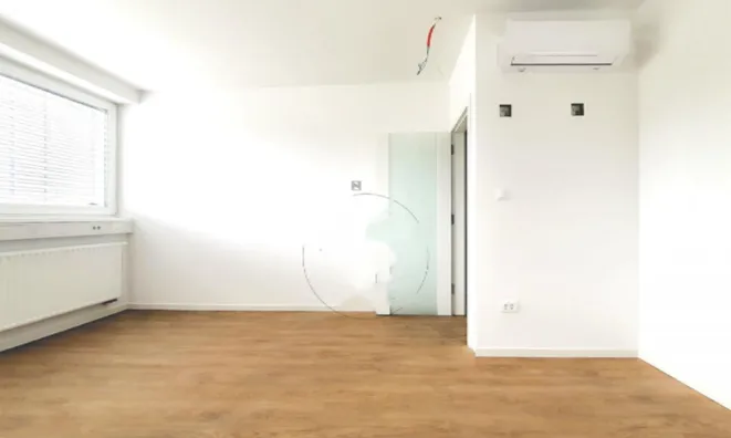 Недвижимость Коммерческое помещение Вич: 5