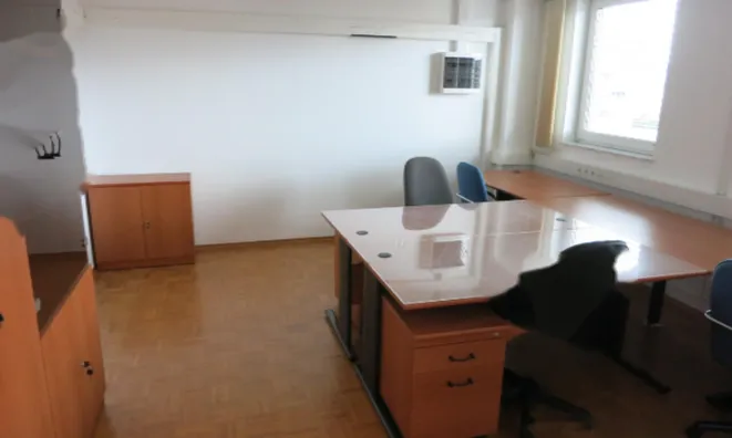 Недвижимость Офисное помещение в Шишке: 12