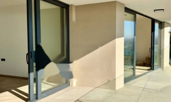 Недвижимость Четырехкомнатная квартира, Опатия: 10