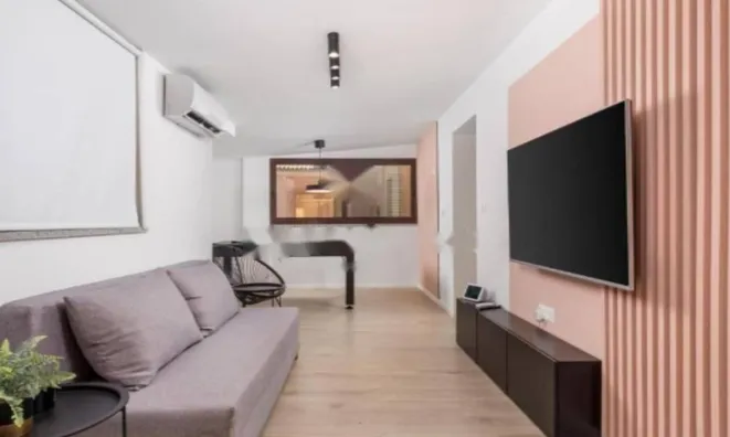 Недвижимость Трёхкомнатная квартира в Центре: 2