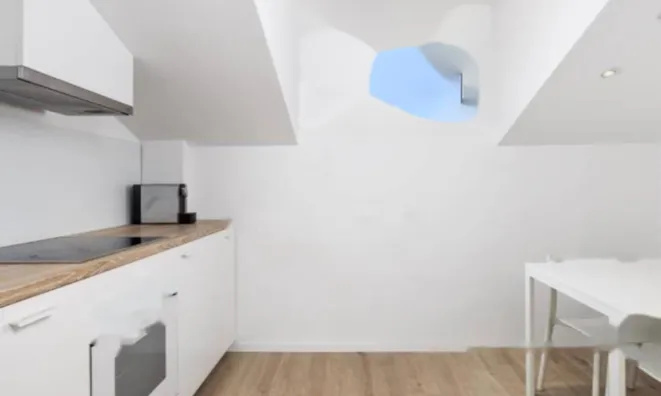 Недвижимость Трёхкомнатная квартира в Центре: 8