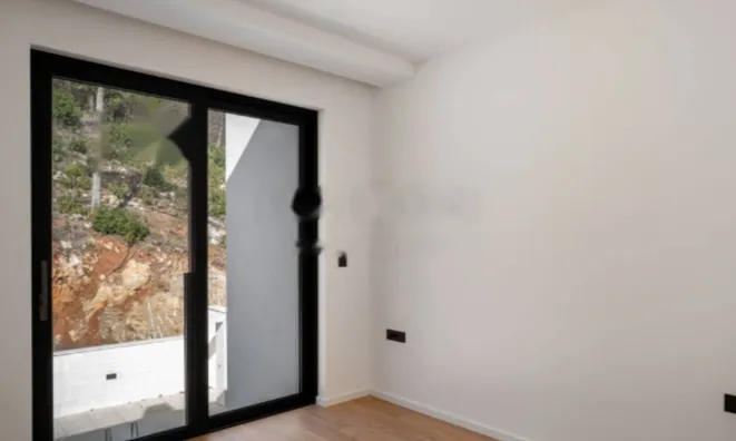 Недвижимость Четырёхкомнатная квартира в центре Опатии: 10