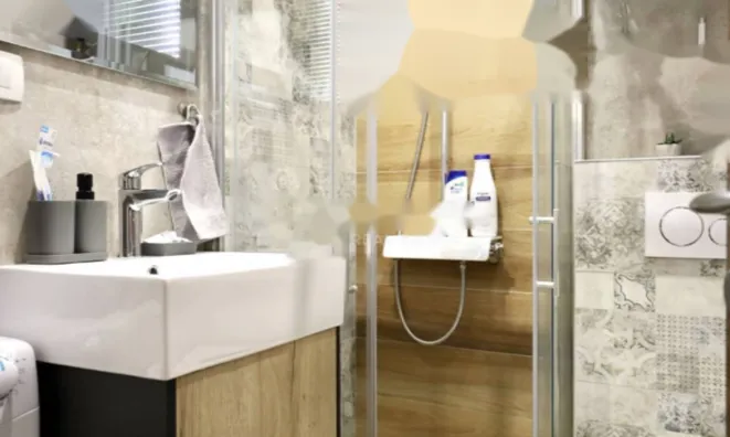 Недвижимость Двухкомнатная квартира, центр: 14