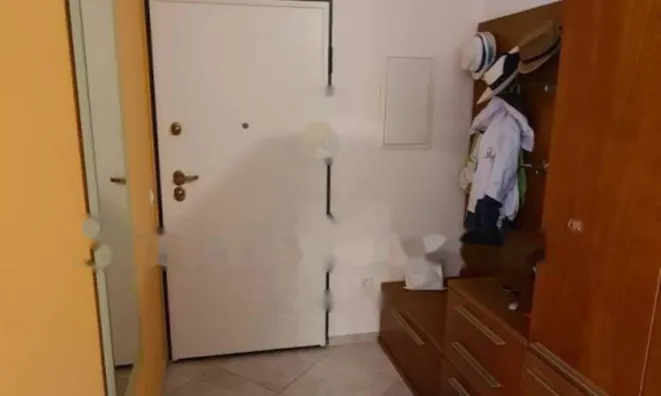 Недвижимость Трехкомнатная квартира, Центр: 9