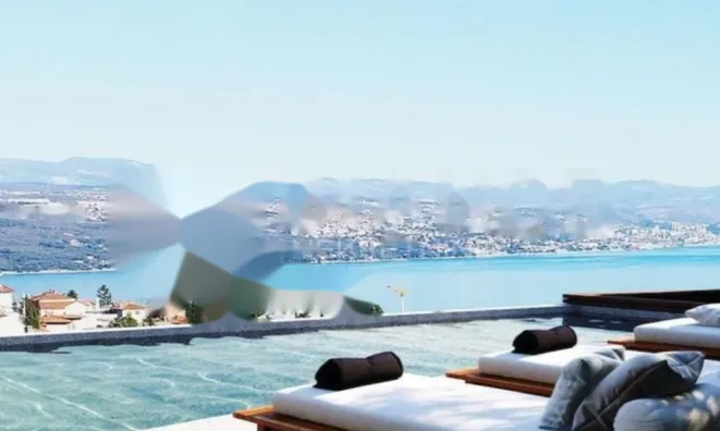 Недвижимость Трехкомнатная квартира в центре: 6