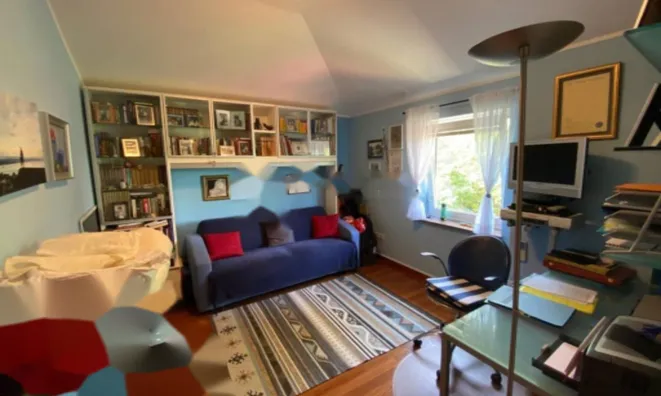 Недвижимость Трёхкомнатная квартира, центр: 8