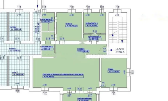 Недвижимость Трехкомнатная квартира в центре: 10