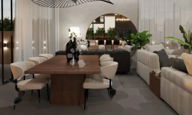 Недвижимость Четырёхкомнатная квартира Центр: 5